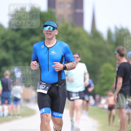 22.06.2025 - Viking Triathlon H.Heesch http://msf.ph/oto/8106334 22.06.2025 14:12:21 Laufen 153, 420 meine-sportfotos.de