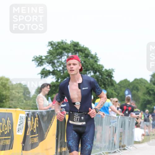 22.06.2025 - Viking Triathlon H.Heesch http://msf.ph/oto/8106340 22.06.2025 14:28:34 Laufen 98, 377, 550 meine-sportfotos.de