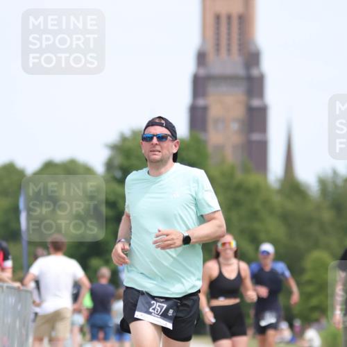 22.06.2025 - Viking Triathlon H.Heesch http://msf.ph/oto/8106351 22.06.2025 14:12:27 Laufen 153, 257 meine-sportfotos.de