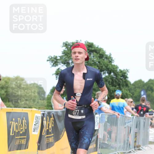 22.06.2025 - Viking Triathlon H.Heesch http://msf.ph/oto/8106352 22.06.2025 14:28:34 Laufen 98, 377, 550 meine-sportfotos.de