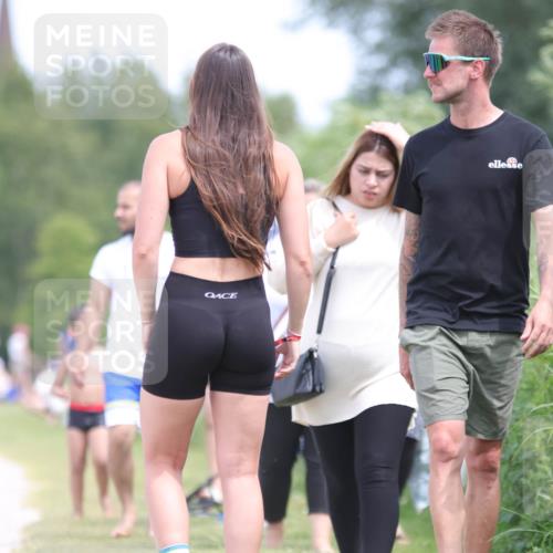 22.06.2025 - Viking Triathlon H.Heesch http://msf.ph/oto/8106369 22.06.2025 14:12:35 Laufen 478 meine-sportfotos.de