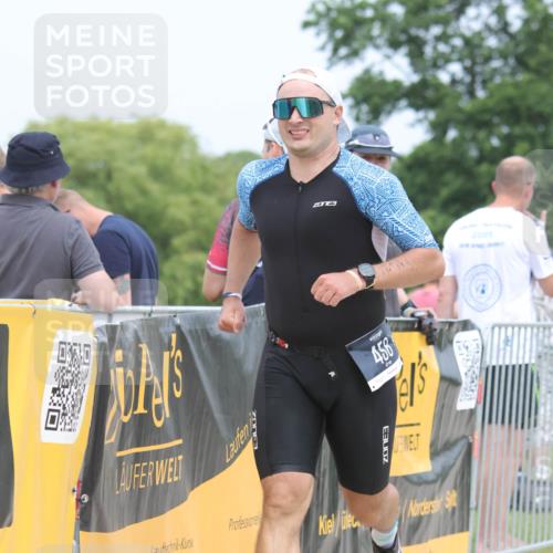 22.06.2025 - Viking Triathlon H.Heesch http://msf.ph/oto/8106398 22.06.2025 14:40:57 Laufen 76, 439, 458 meine-sportfotos.de
