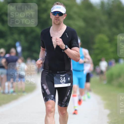 22.06.2025 - Viking Triathlon H.Heesch http://msf.ph/oto/8106471 22.06.2025 14:13:18 Laufen 34, 626, 642 meine-sportfotos.de