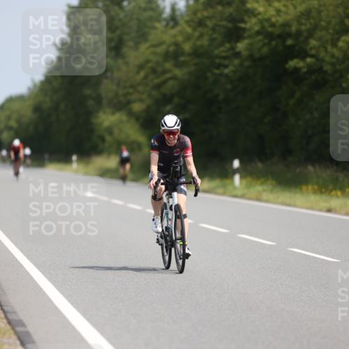 22.06.2025 - Viking Triathlon Yannick Fuchs http://msf.ph/oto/8106473 22.06.2025 11:30:46 Radfahren 79, 194, 381, 408, 604 meine-sportfotos.de