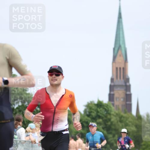 22.06.2025 - Viking Triathlon H.Heesch http://msf.ph/oto/8106510 22.06.2025 13:51:54 Laufen 33, 133, 363, 518, 601 meine-sportfotos.de