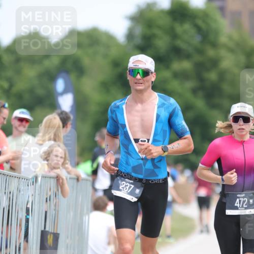 22.06.2025 - Viking Triathlon H.Heesch http://msf.ph/oto/8106559 22.06.2025 14:13:48 Laufen 71, 237, 472, 511 meine-sportfotos.de