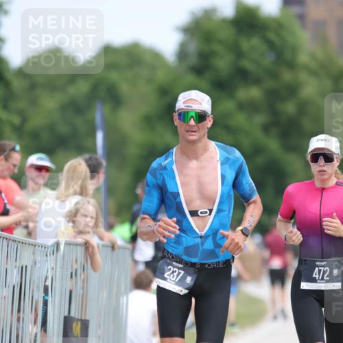 22.06.2025 - Viking Triathlon H.Heesch http://msf.ph/oto/8106564 22.06.2025 14:13:48 Laufen 71, 237, 472, 511 meine-sportfotos.de