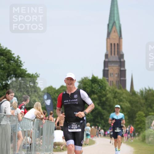 22.06.2025 - Viking Triathlon H.Heesch http://msf.ph/oto/8106566 22.06.2025 13:52:20 Laufen 228, 300 meine-sportfotos.de