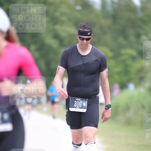 22.06.2025 - Viking Triathlon H.Heesch http://msf.ph/oto/8106572 22.06.2025 14:13:51 Laufen 237, 472 meine-sportfotos.de