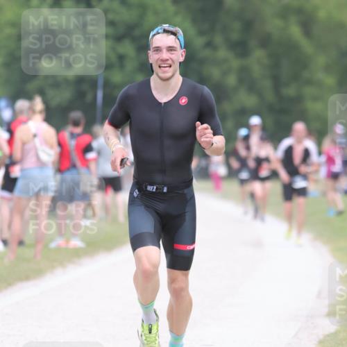 22.06.2025 - Viking Triathlon H.Heesch http://msf.ph/oto/8106595 22.06.2025 14:41:23 Laufen 87, 168, 191 meine-sportfotos.de