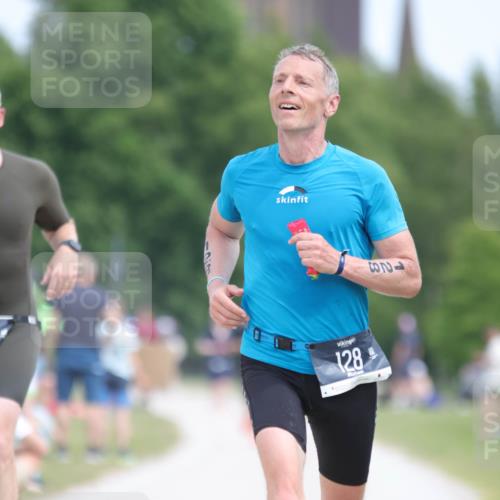 22.06.2025 - Viking Triathlon H.Heesch http://msf.ph/oto/8106610 22.06.2025 14:14:14 Laufen 128, 335 meine-sportfotos.de