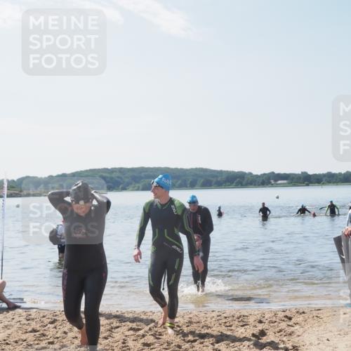 22.06.2025 - Viking Triathlon MichiJ http://msf.ph/oto/8106630 22.06.2025 10:52:31 Schwimmen 136, 490 meine-sportfotos.de