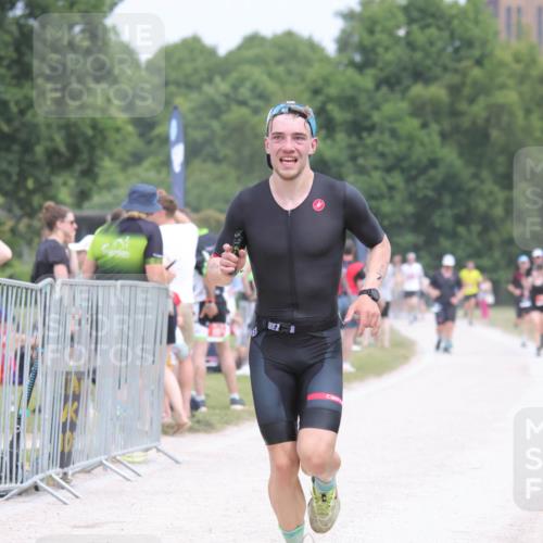 22.06.2025 - Viking Triathlon H.Heesch http://msf.ph/oto/8106635 22.06.2025 14:41:25 Laufen 87, 168, 191 meine-sportfotos.de