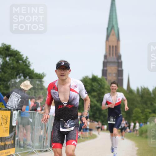 22.06.2025 - Viking Triathlon H.Heesch http://msf.ph/oto/8106639 22.06.2025 14:16:33 Laufen 178, 352 meine-sportfotos.de