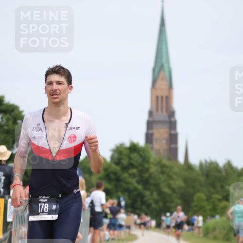 22.06.2025 - Viking Triathlon H.Heesch http://msf.ph/oto/8106651 22.06.2025 14:16:35 Laufen 178, 352 meine-sportfotos.de