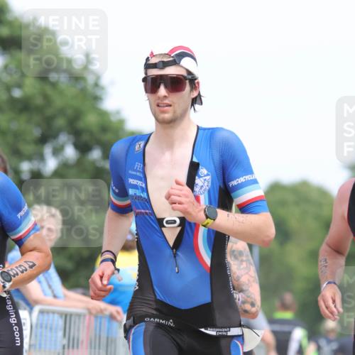 22.06.2025 - Viking Triathlon H.Heesch http://msf.ph/oto/8106661 22.06.2025 14:29:15 Laufen 195, 286, 327, 488, 602 meine-sportfotos.de