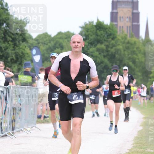 22.06.2025 - Viking Triathlon H.Heesch http://msf.ph/oto/8106672 22.06.2025 14:41:40 Laufen 110, 527, 653 meine-sportfotos.de