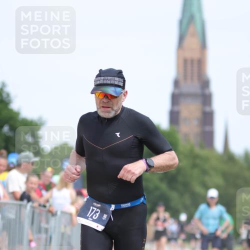 22.06.2025 - Viking Triathlon H.Heesch http://msf.ph/oto/8106686 22.06.2025 14:16:50 Laufen 30, 68, 173, 651 meine-sportfotos.de