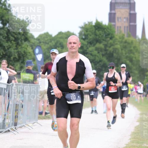 22.06.2025 - Viking Triathlon H.Heesch http://msf.ph/oto/8106687 22.06.2025 14:41:41 Laufen 110, 527, 653 meine-sportfotos.de