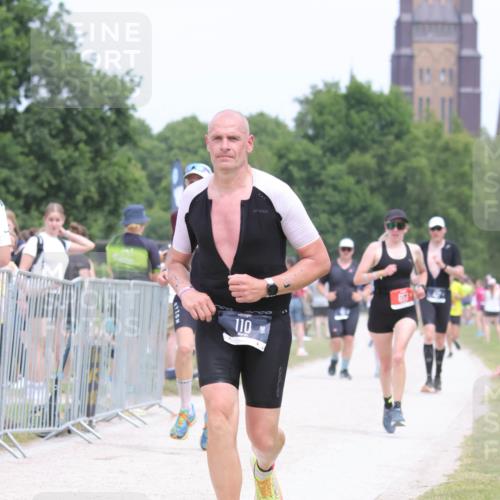 22.06.2025 - Viking Triathlon H.Heesch http://msf.ph/oto/8106703 22.06.2025 14:41:41 Laufen 110, 527, 653 meine-sportfotos.de