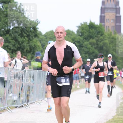 22.06.2025 - Viking Triathlon H.Heesch http://msf.ph/oto/8106711 22.06.2025 14:41:41 Laufen 110, 527, 653 meine-sportfotos.de