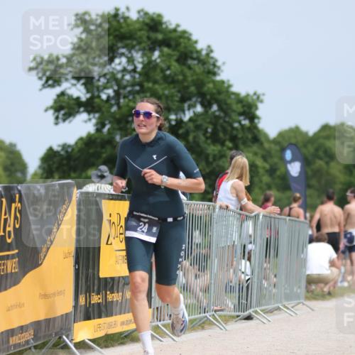 22.06.2025 - Viking Triathlon H.Heesch http://msf.ph/oto/8106716 22.06.2025 13:52:45 Laufen 24, 168 meine-sportfotos.de