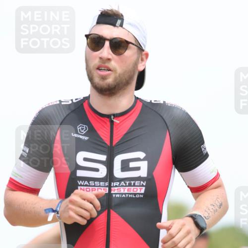 22.06.2025 - Viking Triathlon H.Heesch http://msf.ph/oto/8106740 22.06.2025 14:29:32 Laufen 330 meine-sportfotos.de