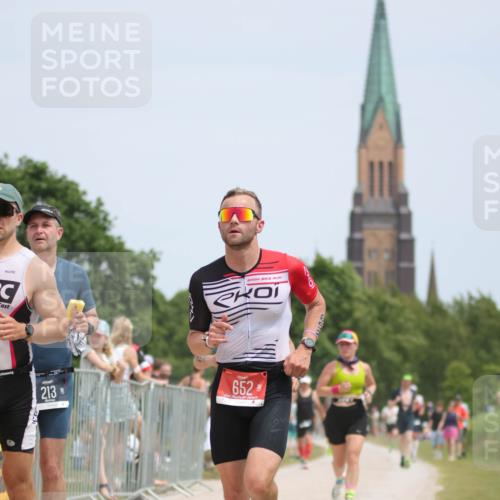 22.06.2025 - Viking Triathlon H.Heesch http://msf.ph/oto/8106761 22.06.2025 13:53:02 Laufen 161, 197, 213, 285, 481, 489, 612, 652 meine-sportfotos.de