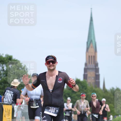 22.06.2025 - Viking Triathlon H.Heesch http://msf.ph/oto/8106767 22.06.2025 14:17:12 Laufen 115, 135, 238, 388, 464 meine-sportfotos.de