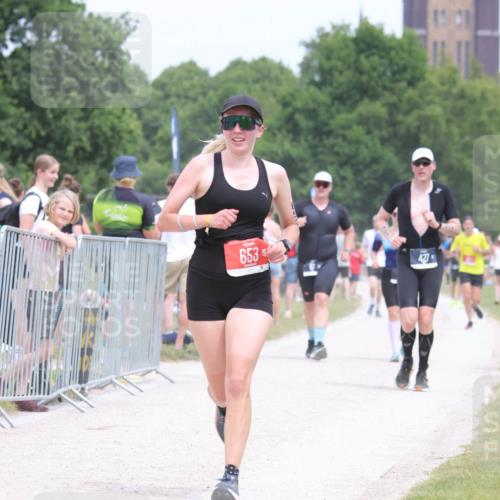 22.06.2025 - Viking Triathlon H.Heesch http://msf.ph/oto/8106780 22.06.2025 14:41:44 Laufen 110, 427, 527, 653 meine-sportfotos.de