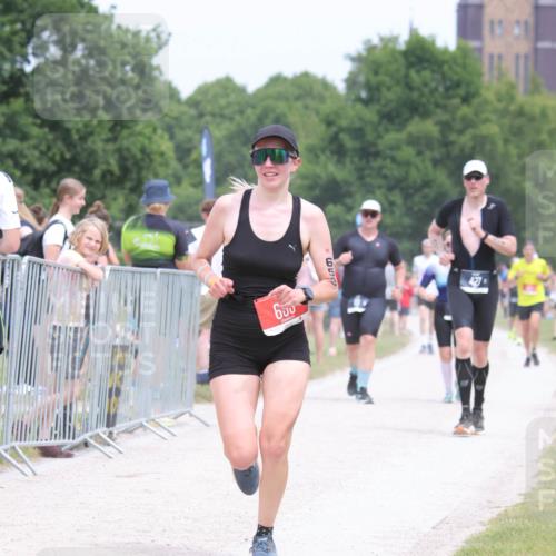 22.06.2025 - Viking Triathlon H.Heesch http://msf.ph/oto/8106783 22.06.2025 14:41:44 Laufen 110, 427, 527, 653 meine-sportfotos.de