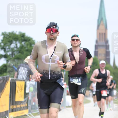 22.06.2025 - Viking Triathlon H.Heesch http://msf.ph/oto/8106788 22.06.2025 14:17:17 Laufen 40, 115, 203, 238, 388, 431, 464, 635 meine-sportfotos.de