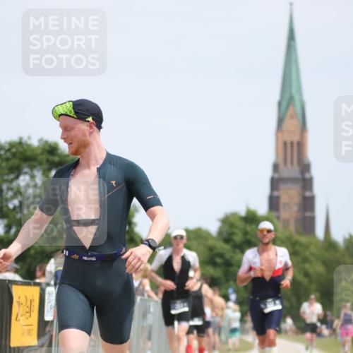 22.06.2025 - Viking Triathlon H.Heesch http://msf.ph/oto/8106821 22.06.2025 13:53:13 Laufen 122, 264, 550, 662 meine-sportfotos.de