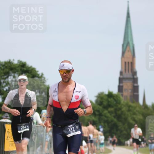 22.06.2025 - Viking Triathlon H.Heesch http://msf.ph/oto/8106823 22.06.2025 13:53:16 Laufen 122, 264, 550, 662 meine-sportfotos.de
