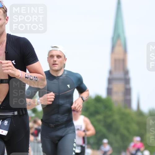 22.06.2025 - Viking Triathlon H.Heesch http://msf.ph/oto/8106829 22.06.2025 14:17:23 Laufen 40, 203, 431, 480, 635 meine-sportfotos.de