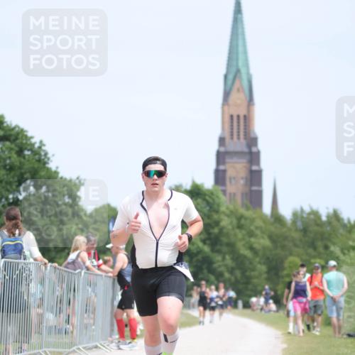 22.06.2025 - Viking Triathlon H.Heesch http://msf.ph/oto/8106849 22.06.2025 13:53:24 Laufen 21 meine-sportfotos.de