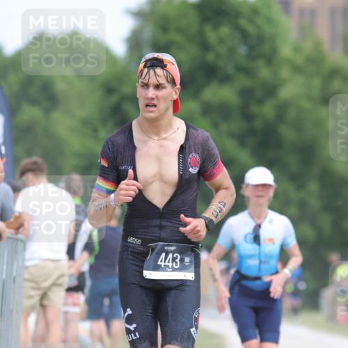 22.06.2025 - Viking Triathlon H.Heesch http://msf.ph/oto/8106856 22.06.2025 14:29:53 Laufen 43, 154, 369, 443 meine-sportfotos.de
