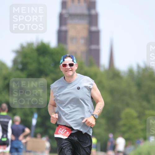 22.06.2025 - Viking Triathlon H.Heesch http://msf.ph/oto/8106873 22.06.2025 14:17:40 Laufen 8, 309, 435, 473, 647 meine-sportfotos.de