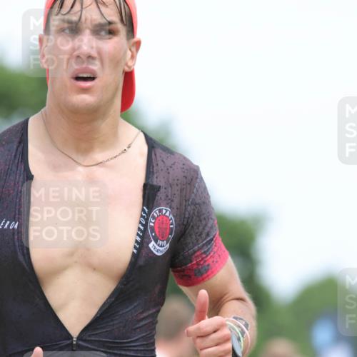 22.06.2025 - Viking Triathlon H.Heesch http://msf.ph/oto/8106898 22.06.2025 14:29:56 Laufen 154, 369, 443 meine-sportfotos.de