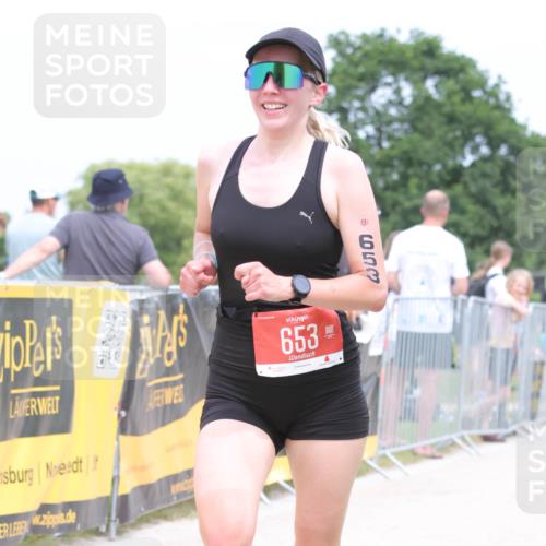 22.06.2025 - Viking Triathlon H.Heesch http://msf.ph/oto/8106906 22.06.2025 14:41:46 Laufen 110, 427, 527, 653 meine-sportfotos.de