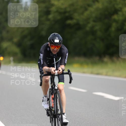 22.06.2025 - Viking Triathlon Yannick Fuchs http://msf.ph/oto/8106907 22.06.2025 12:11:42 Radfahren 13, 173, 234, 314, 340, 427, 444, 458, 604 meine-sportfotos.de