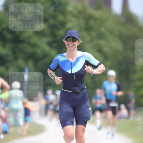22.06.2025 - Viking Triathlon H.Heesch http://msf.ph/oto/8106922 22.06.2025 13:53:48 Laufen 16, 123, 443, 551 meine-sportfotos.de