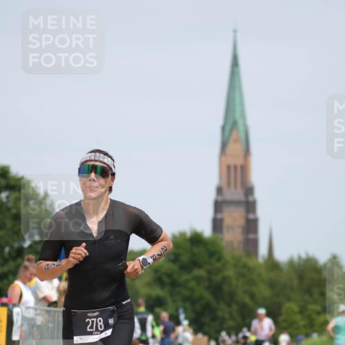 22.06.2025 - Viking Triathlon H.Heesch http://msf.ph/oto/8106969 22.06.2025 14:18:11 Laufen 278 meine-sportfotos.de