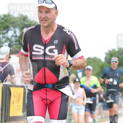 22.06.2025 - Viking Triathlon H.Heesch http://msf.ph/oto/8106996 22.06.2025 14:30:18 Laufen 81, 156, 418, 636 meine-sportfotos.de