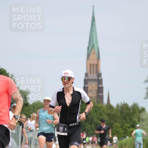 22.06.2025 - Viking Triathlon H.Heesch http://msf.ph/oto/8107024 22.06.2025 14:18:39 Laufen 100, 101, 271, 272, 617 meine-sportfotos.de