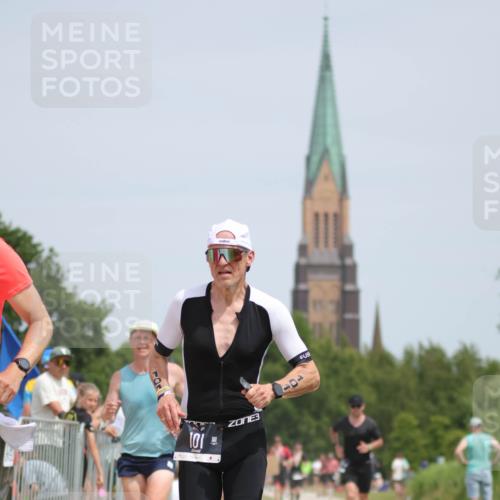 22.06.2025 - Viking Triathlon H.Heesch http://msf.ph/oto/8107030 22.06.2025 14:18:40 Laufen 100, 101, 271, 272, 617 meine-sportfotos.de
