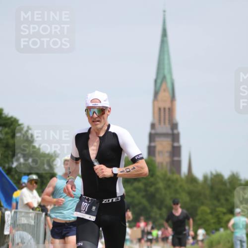 22.06.2025 - Viking Triathlon H.Heesch http://msf.ph/oto/8107036 22.06.2025 14:18:40 Laufen 100, 101, 271, 272, 617 meine-sportfotos.de