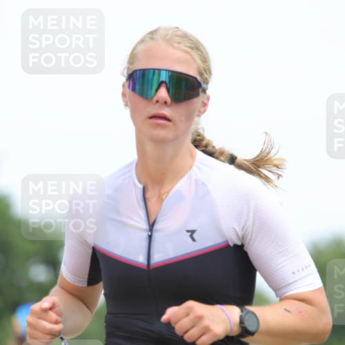 22.06.2025 - Viking Triathlon H.Heesch http://msf.ph/oto/8107060 22.06.2025 14:30:37 Laufen 18, 378, 485, 612 meine-sportfotos.de
