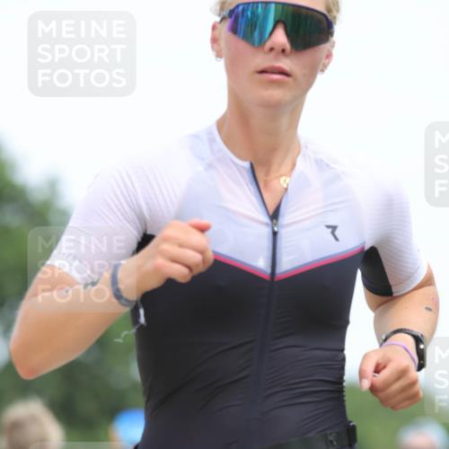 22.06.2025 - Viking Triathlon H.Heesch http://msf.ph/oto/8107067 22.06.2025 14:30:37 Laufen 18, 378, 485, 612 meine-sportfotos.de