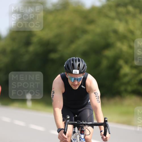 22.06.2025 - Viking Triathlon Yannick Fuchs http://msf.ph/oto/8107070 22.06.2025 11:31:02 Radfahren 44, 139, 156, 329, 335, 358, 419, 535 meine-sportfotos.de